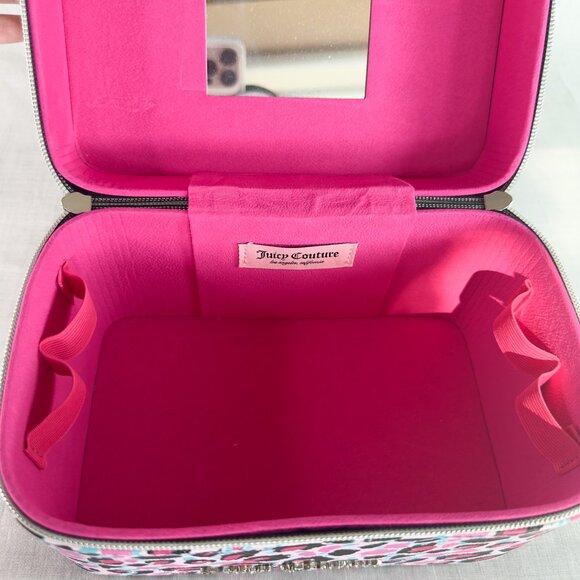 Juicy Couture Travel Cosmetic Case - Picture 2 of 5